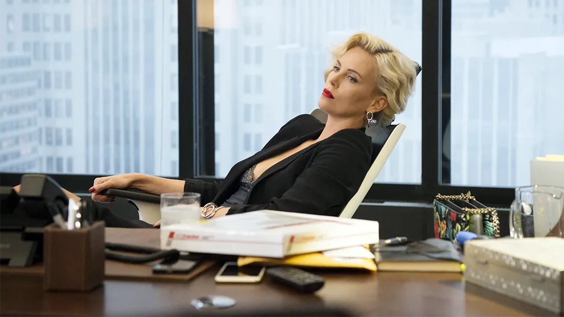 Сколько женщин в каких отраслях работает