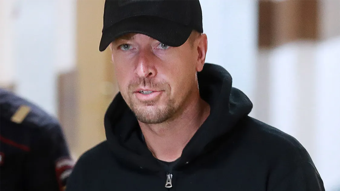 Белорусский секс-тренер Алекс Лесли объявлен в розыск в России