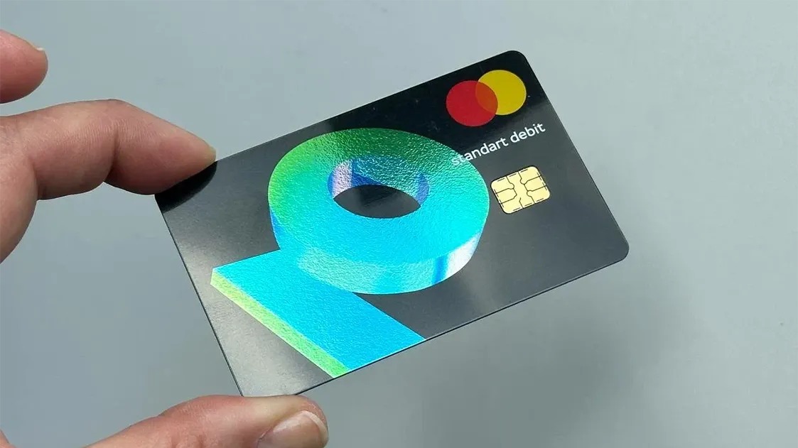 Paritetbank раздает бесплатные валютные карты Mastercard: доллары и евро без платы за обслуживание